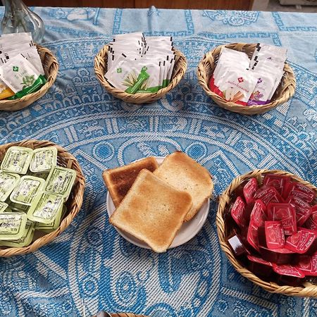 Mio Tulum Hotel Boutique Exterior foto A selection of jams and spreads